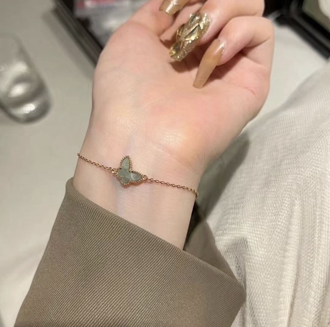 Van Cleef & Arpels Sweet Alhambra Bracelet