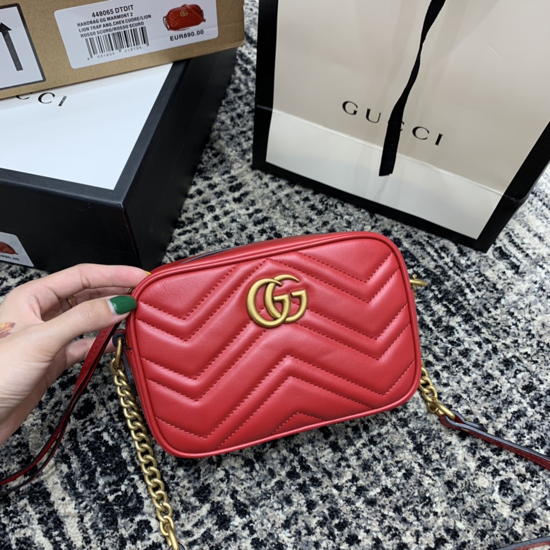 𝗚𝘂𝗰𝗰𝗶 𝗺𝗮𝗿𝗺𝗼𝗻𝘁