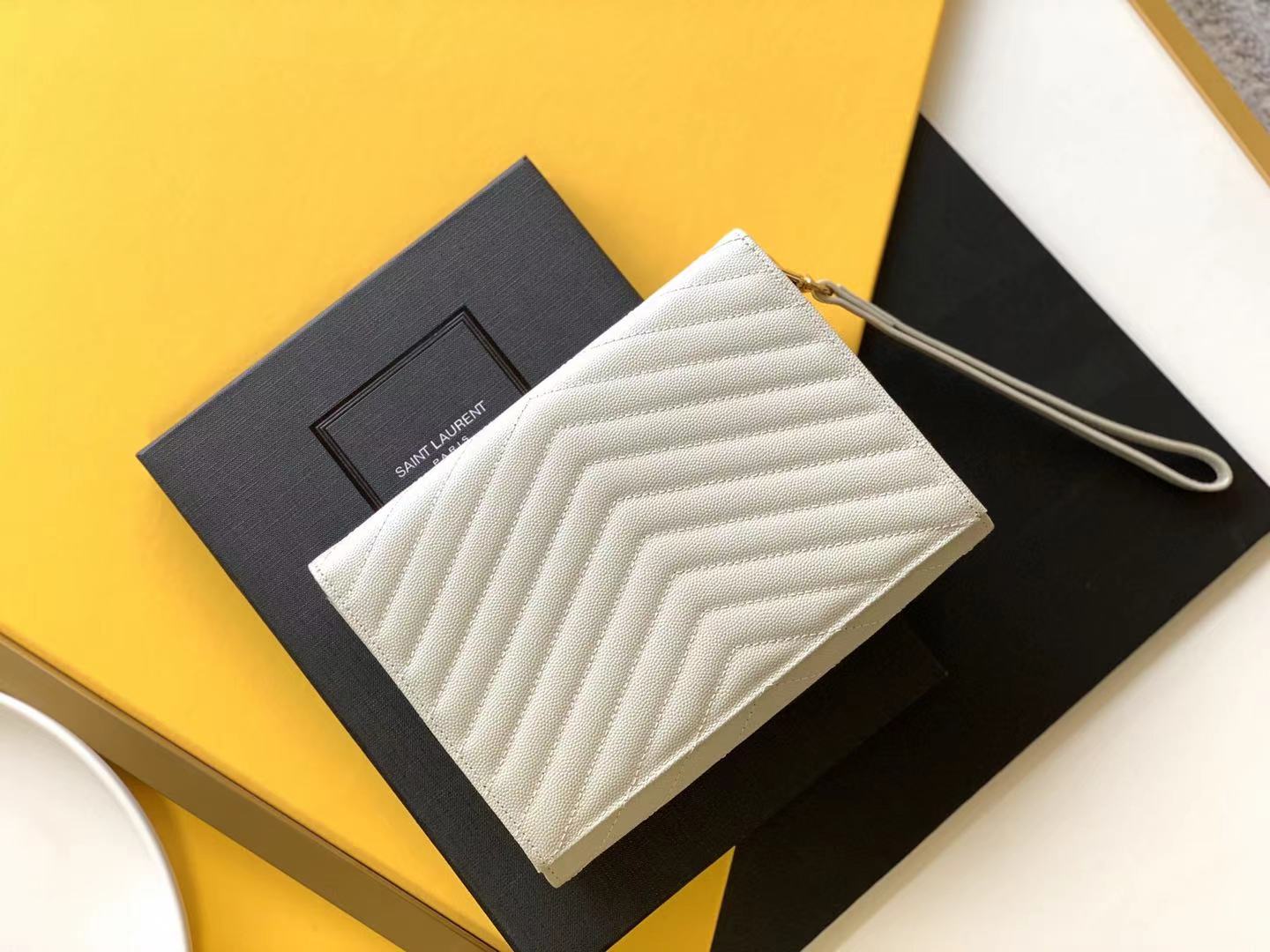 CASSANDRE SAINT LAURENT MATELASSÉ FLAP POUCH IN QUILTED GRAIN DE POUDRE EMBOSSED LEATHER