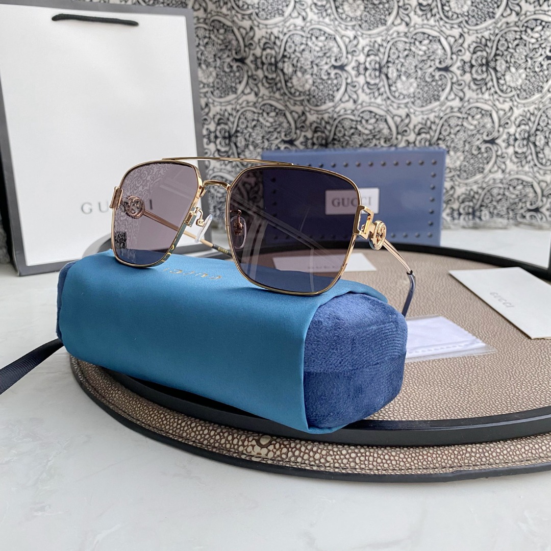 GUCCI Navigator frame sunglasses
