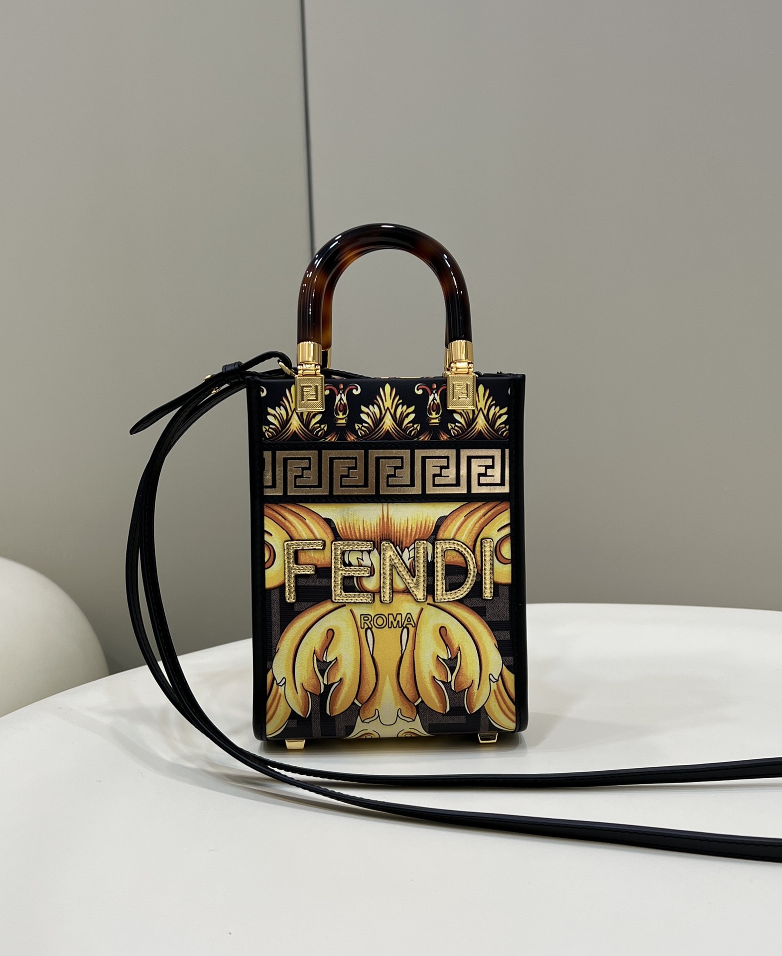 Fendi Sunshine shopper