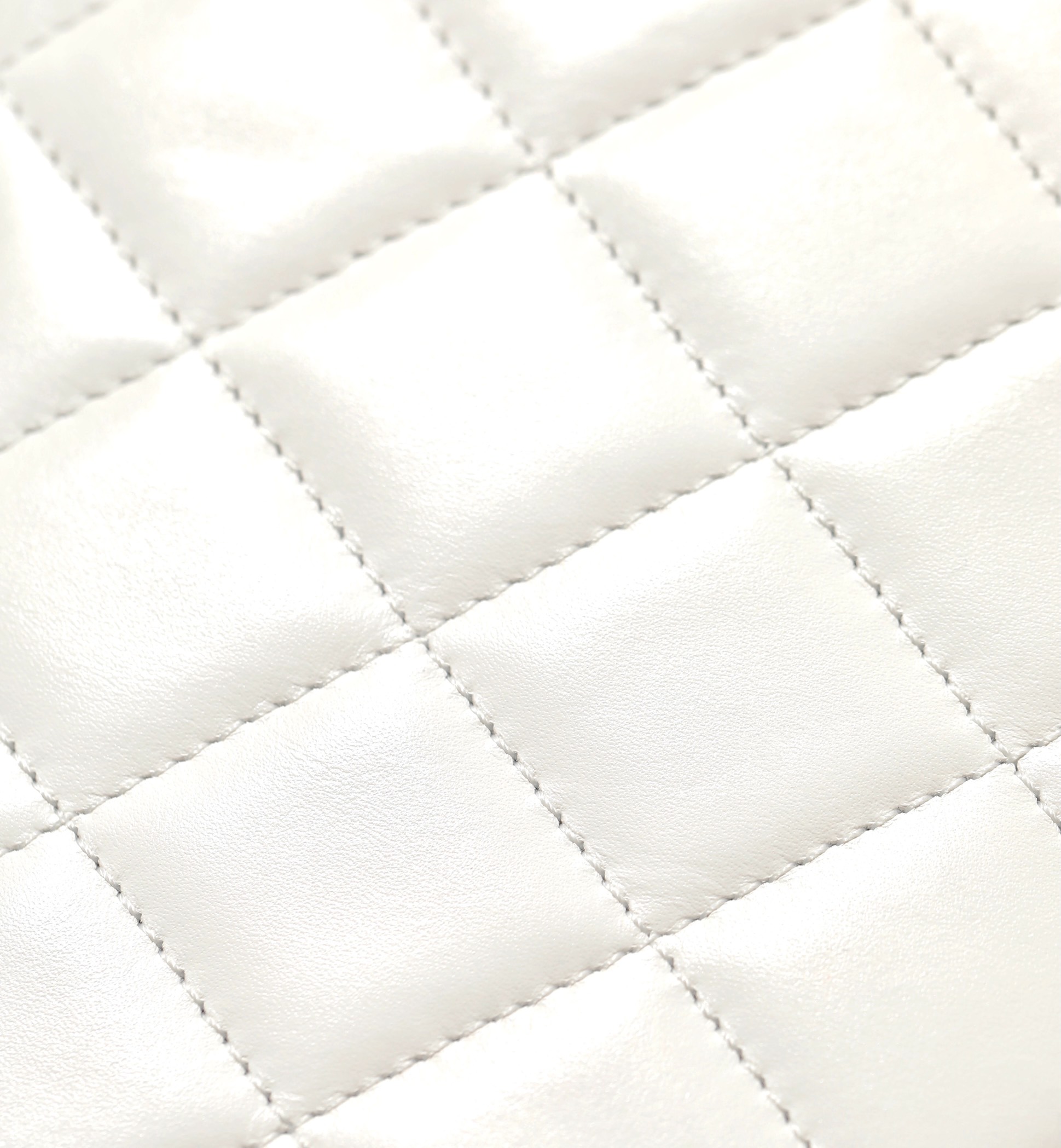 𝖠𝗇𝗍𝗂𝖻𝖺 flap bag