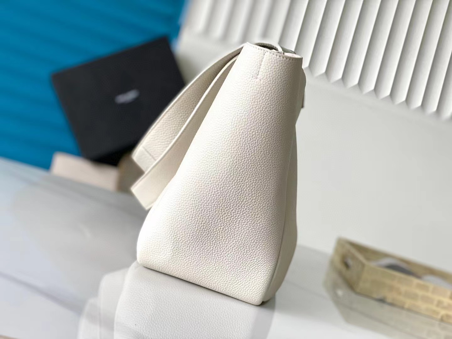 YSL BEA IN GRAINED LEATHER