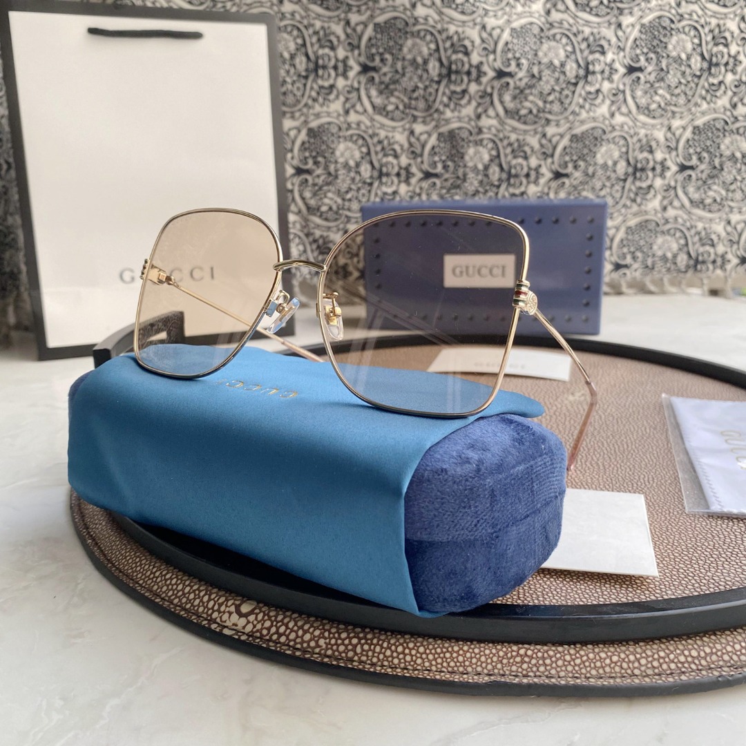 Women’s Metal Sunglasses