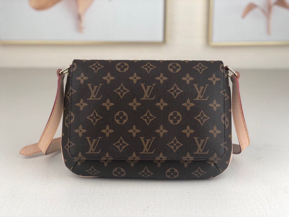 LOUIS VUITTON Musette Tango Short Shoulder Bag
