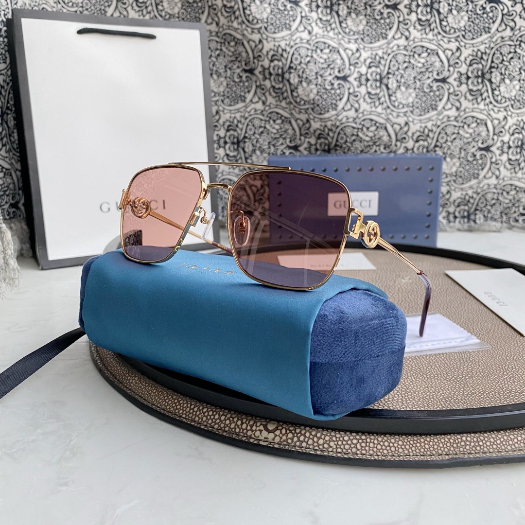 GUCCI Navigator frame sunglasses