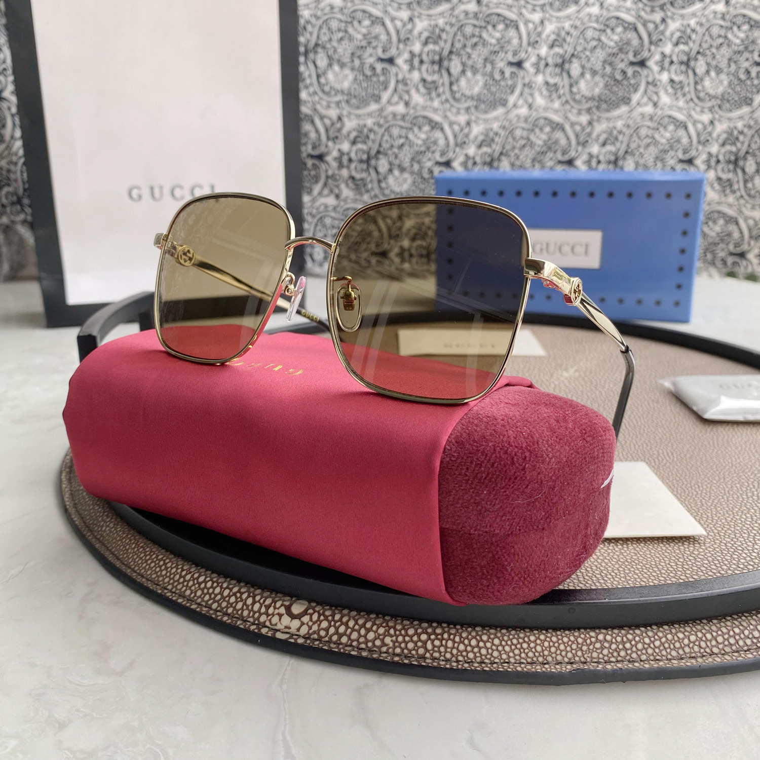 SQUARE-FRAME SUNGLASSES