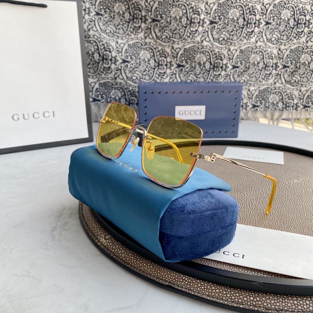 GUCCI EYEWEAR SUNGLASSES