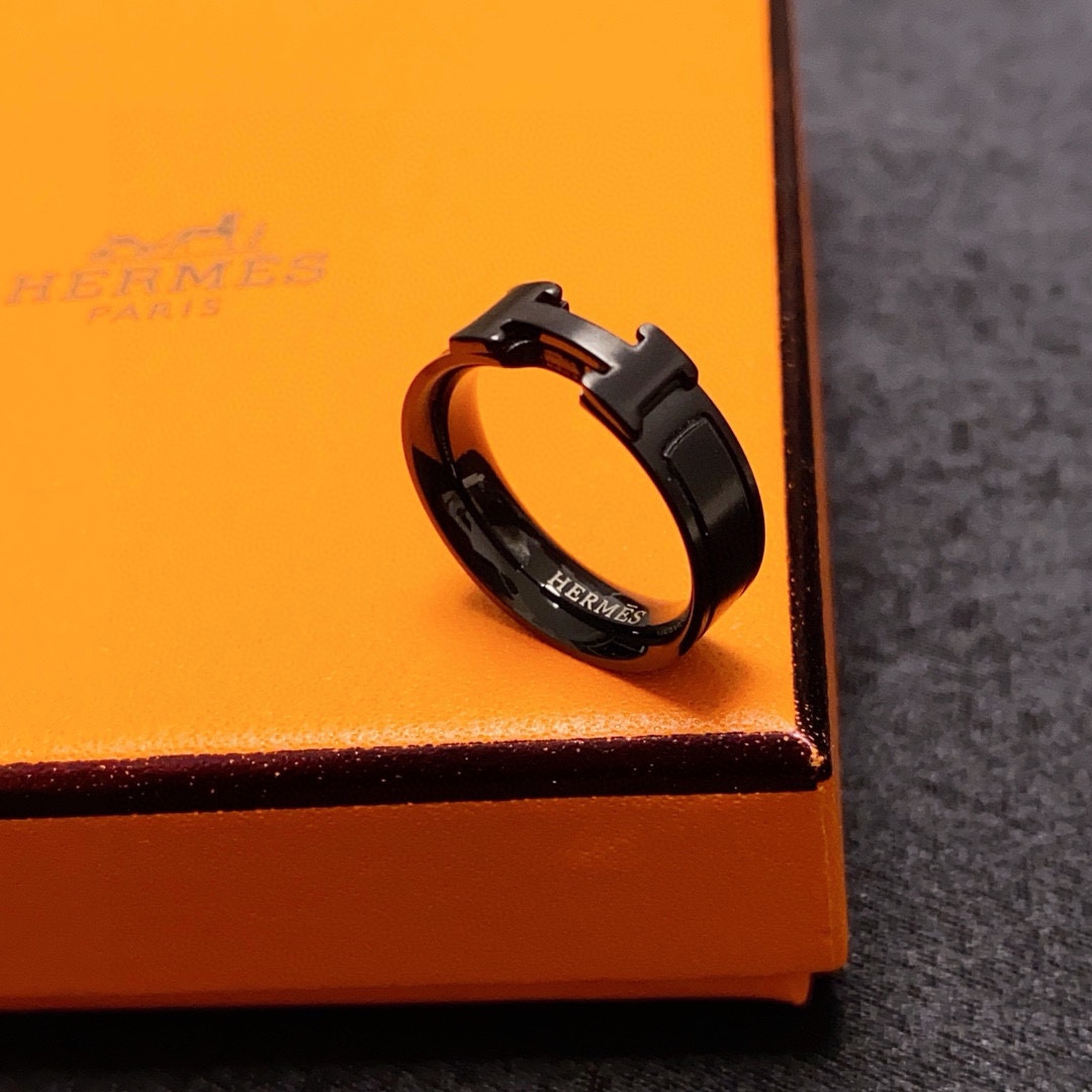 Hermes H Ring Black Warrior