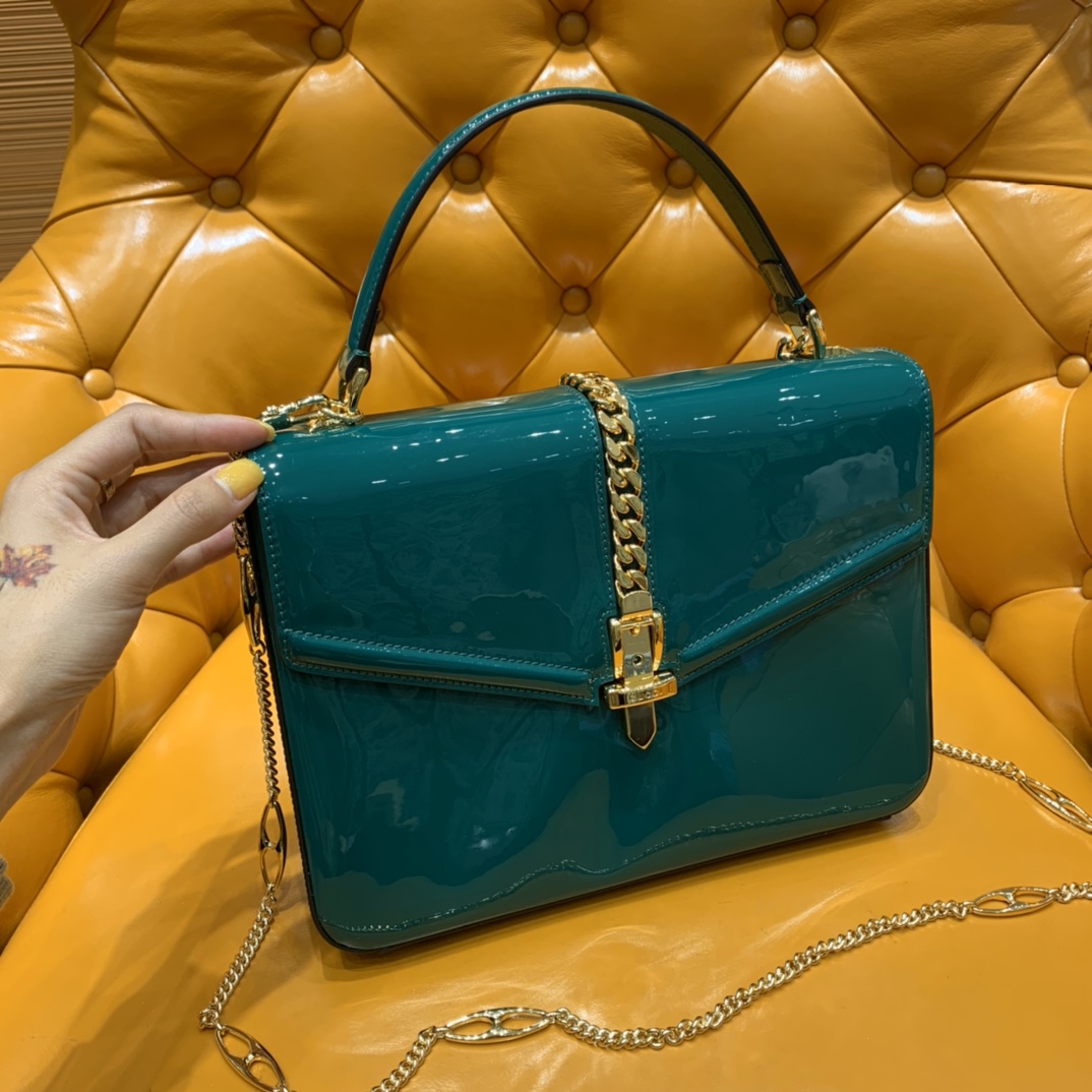 𝗚𝘂𝗰𝗰𝗶 𝗦𝘆𝗹𝘃𝗶𝗲 𝟭𝟵𝟲𝟵