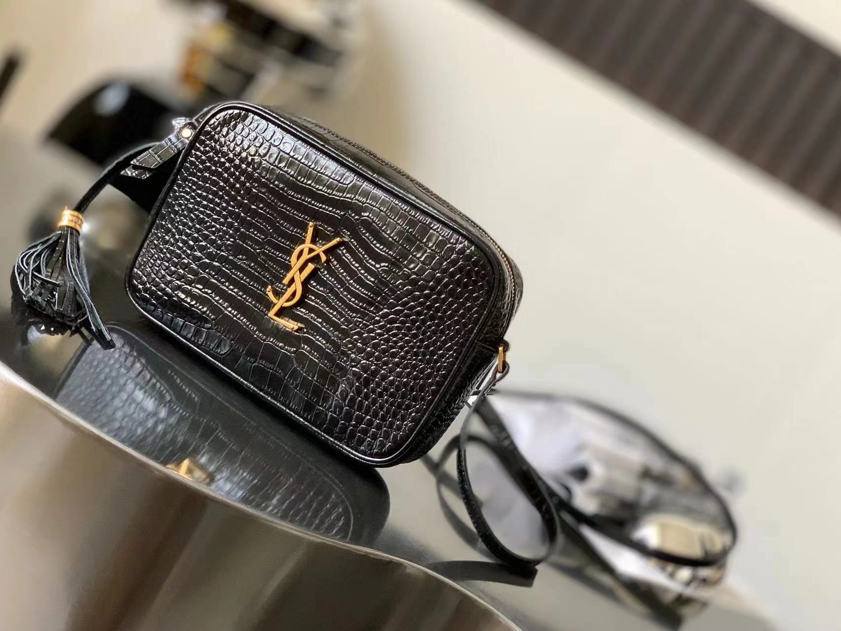 MONOGRAM SAINT LAURENT