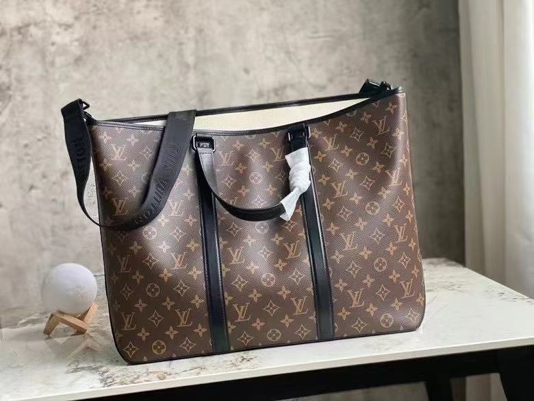 Louis Vuitton Week-End Tote