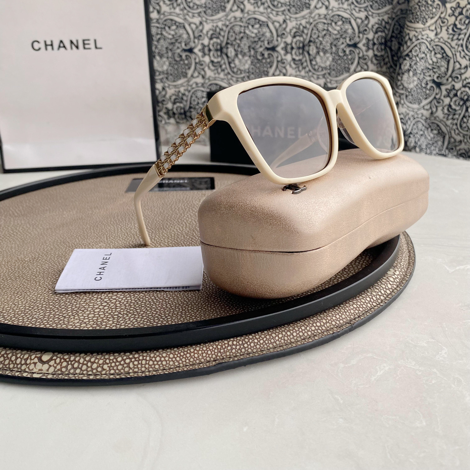 CHANEL Sunglasses
