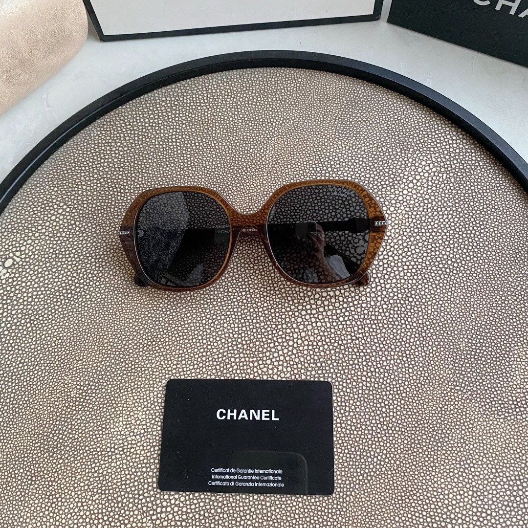 Round Sunglasses
