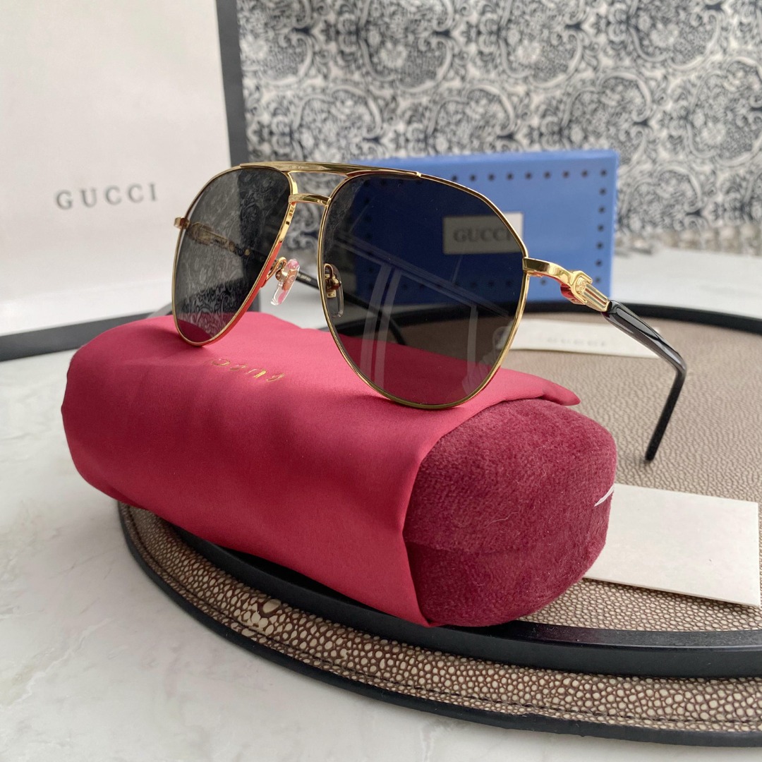 GUCCI EYEWEAR SUNGLASSES