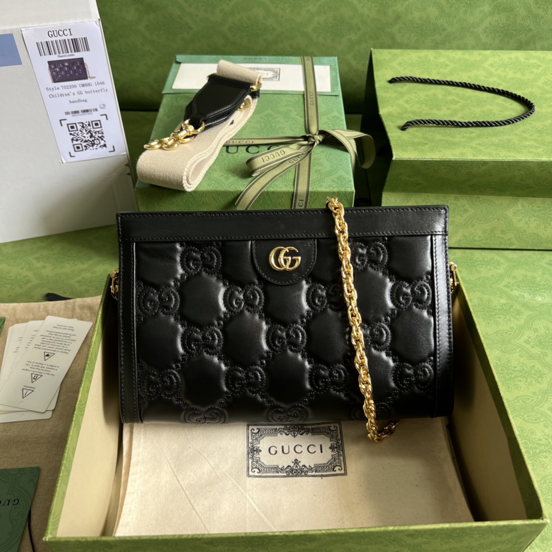 GG Matelassé leather small bag