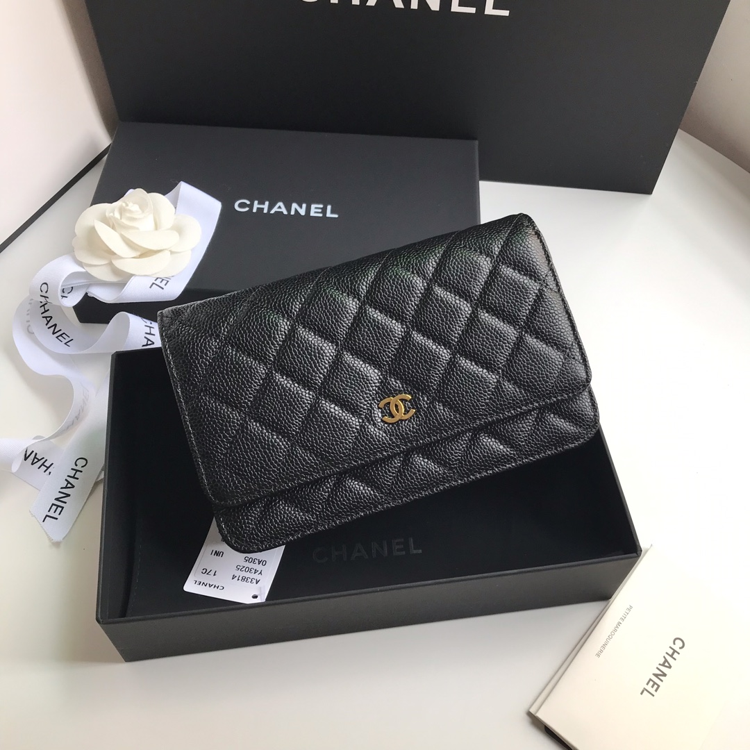 Chanel WOC