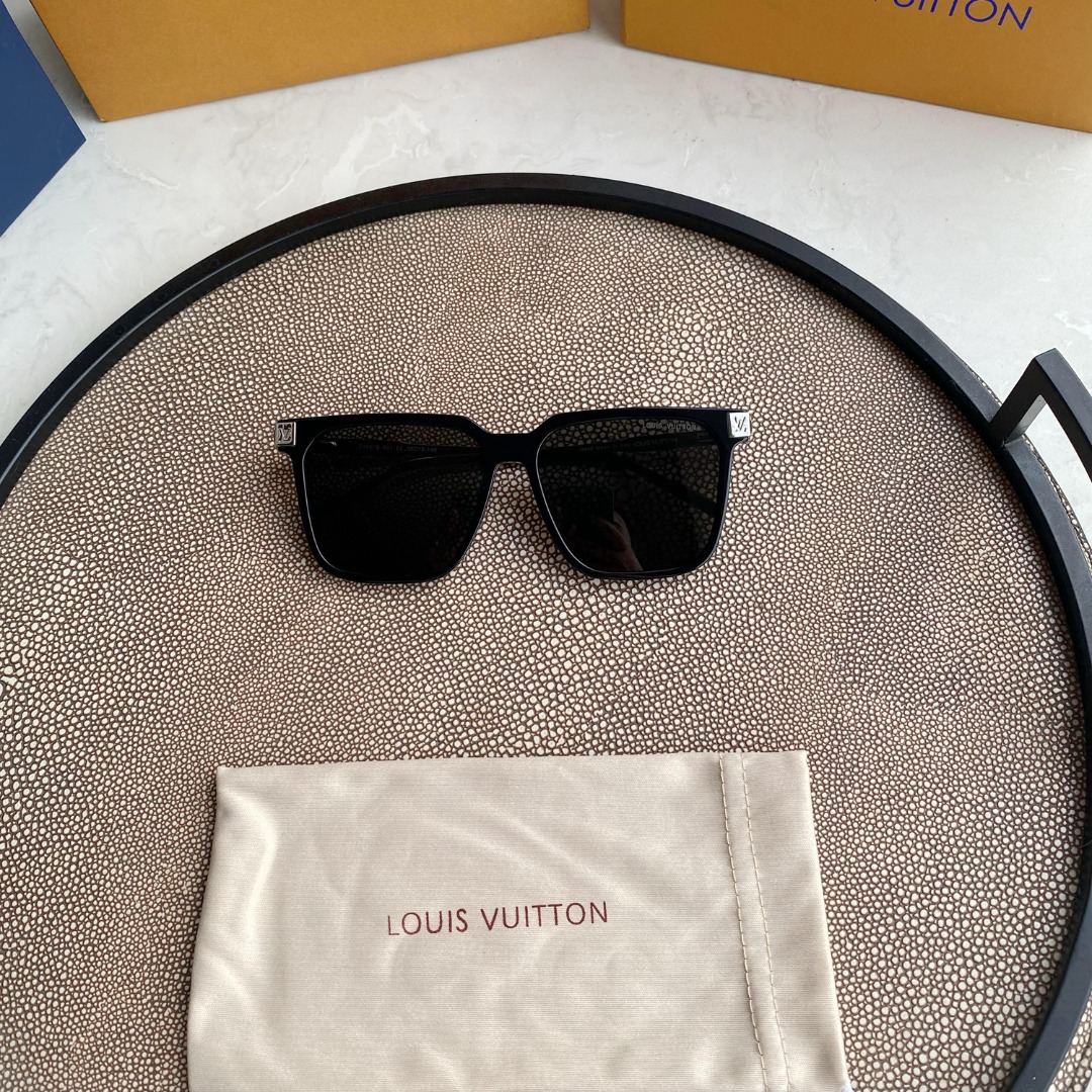 LOUIS VUITTON | rise square sunglasses
