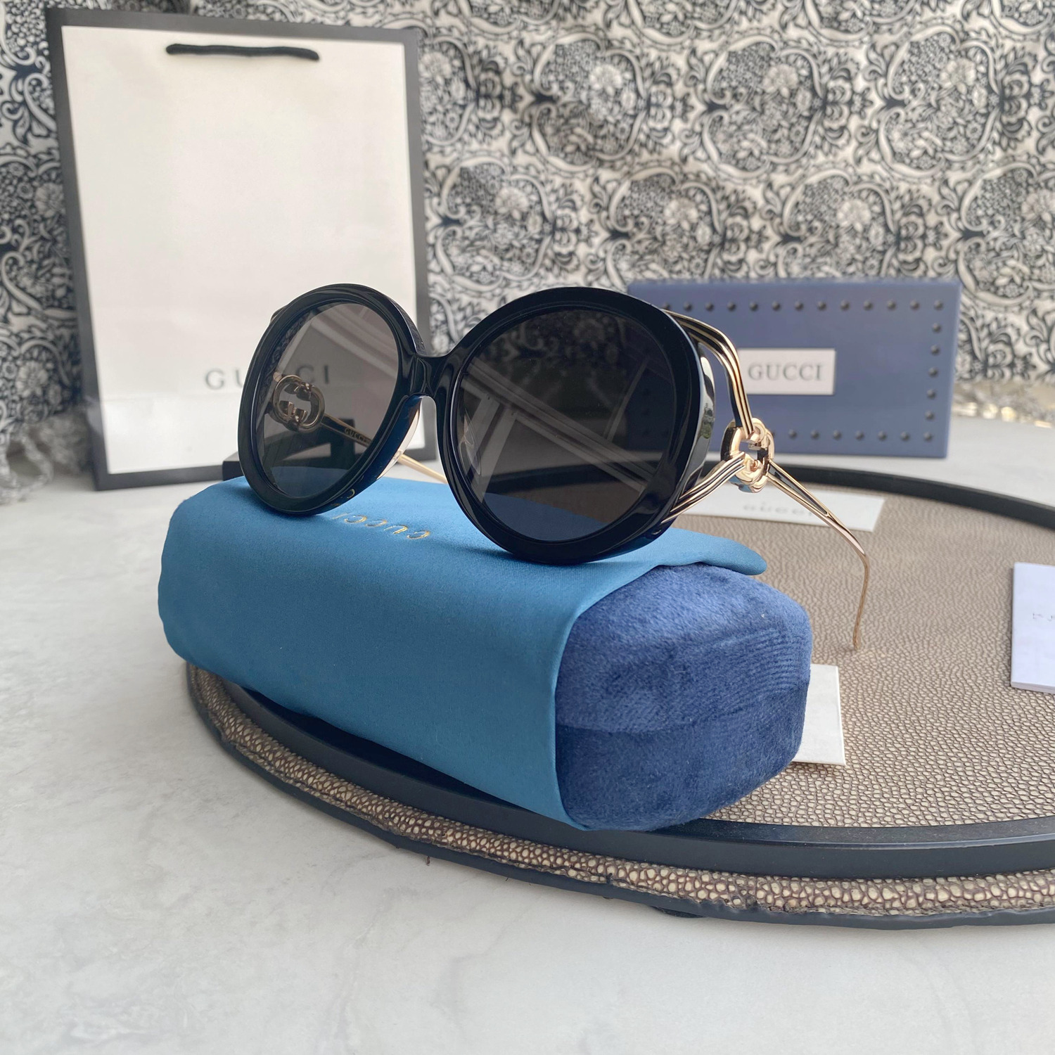 ROUND-FRAME INTERLOCKING G SUNGLASSES