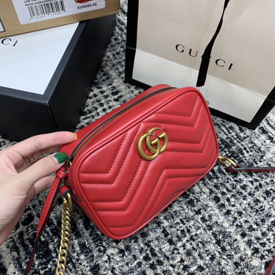 𝗚𝘂𝗰𝗰𝗶 𝗺𝗮𝗿𝗺𝗼𝗻𝘁