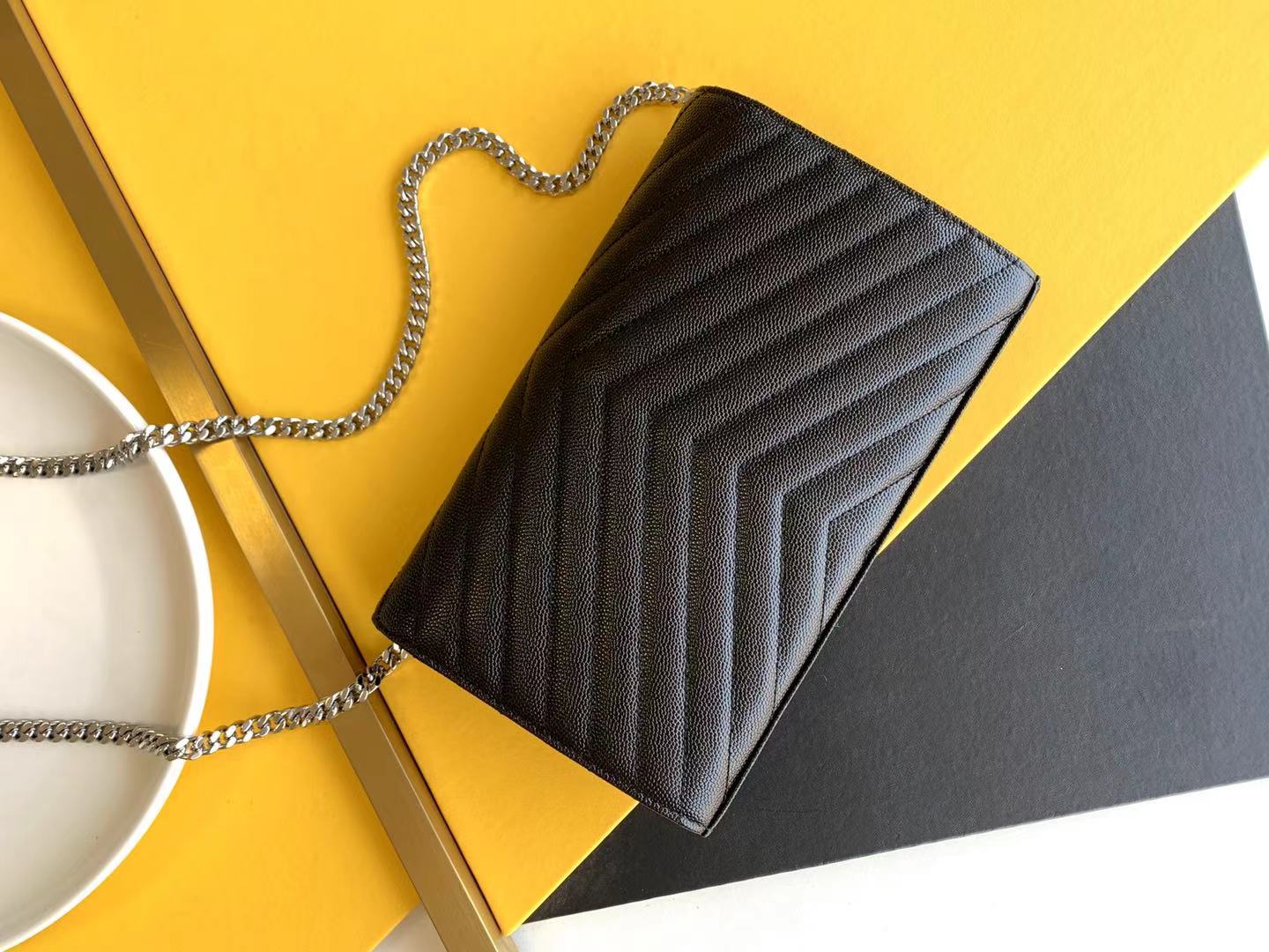 𝑴𝒐𝒏𝒐𝒈𝒓𝒂𝒎 𝑾𝒐𝒄