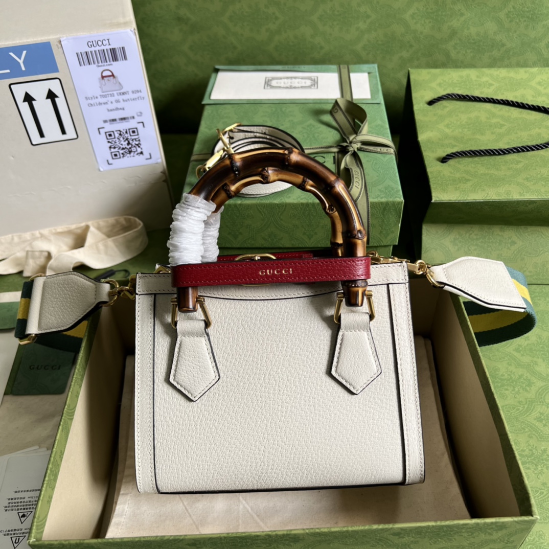 Gucci Diana mini tote bag
