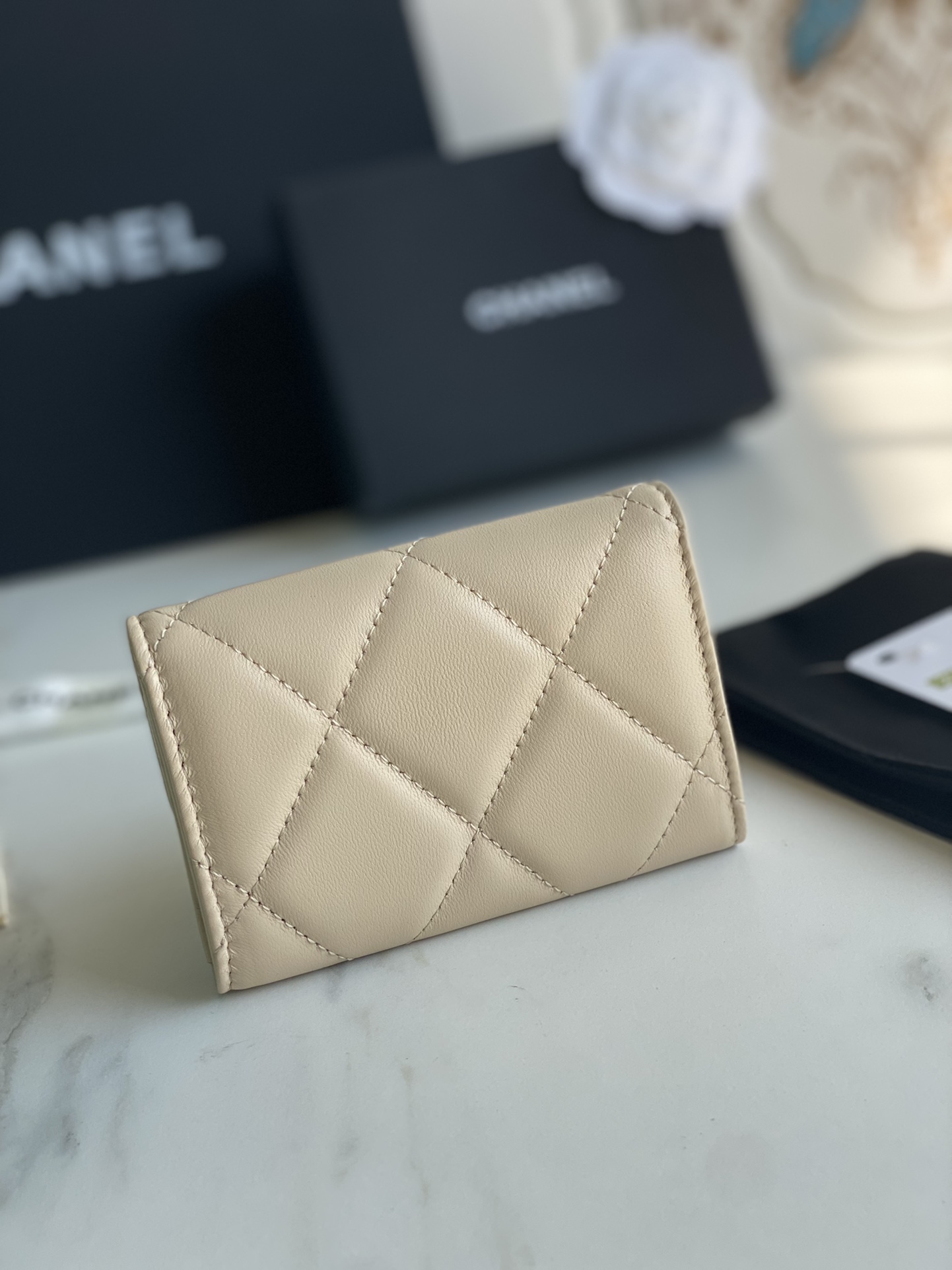 CHANEL 19 FLAP CARD HOLDER