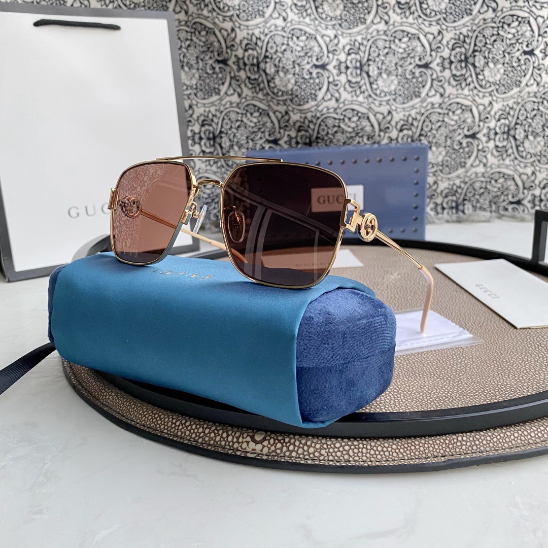 GUCCI Navigator frame sunglasses