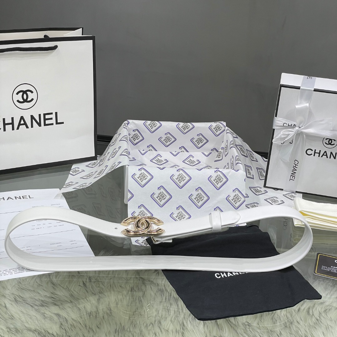 Chanel Red Patent Leather CC Logo Belt
