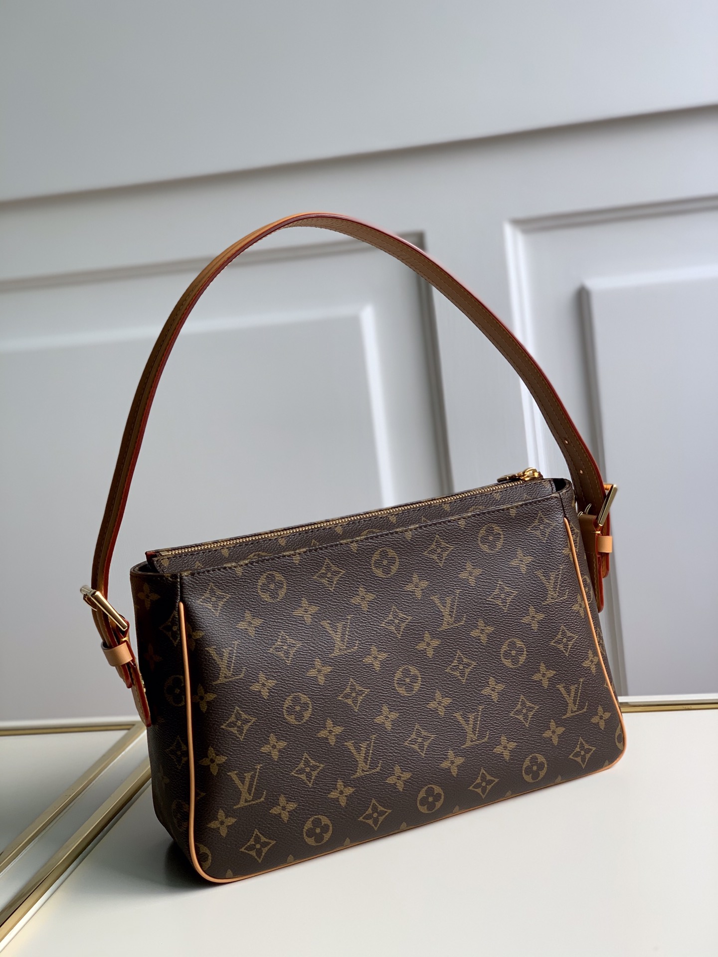 Louis Vuitton Vintage Monogram Canvas Large Shoulder Bag