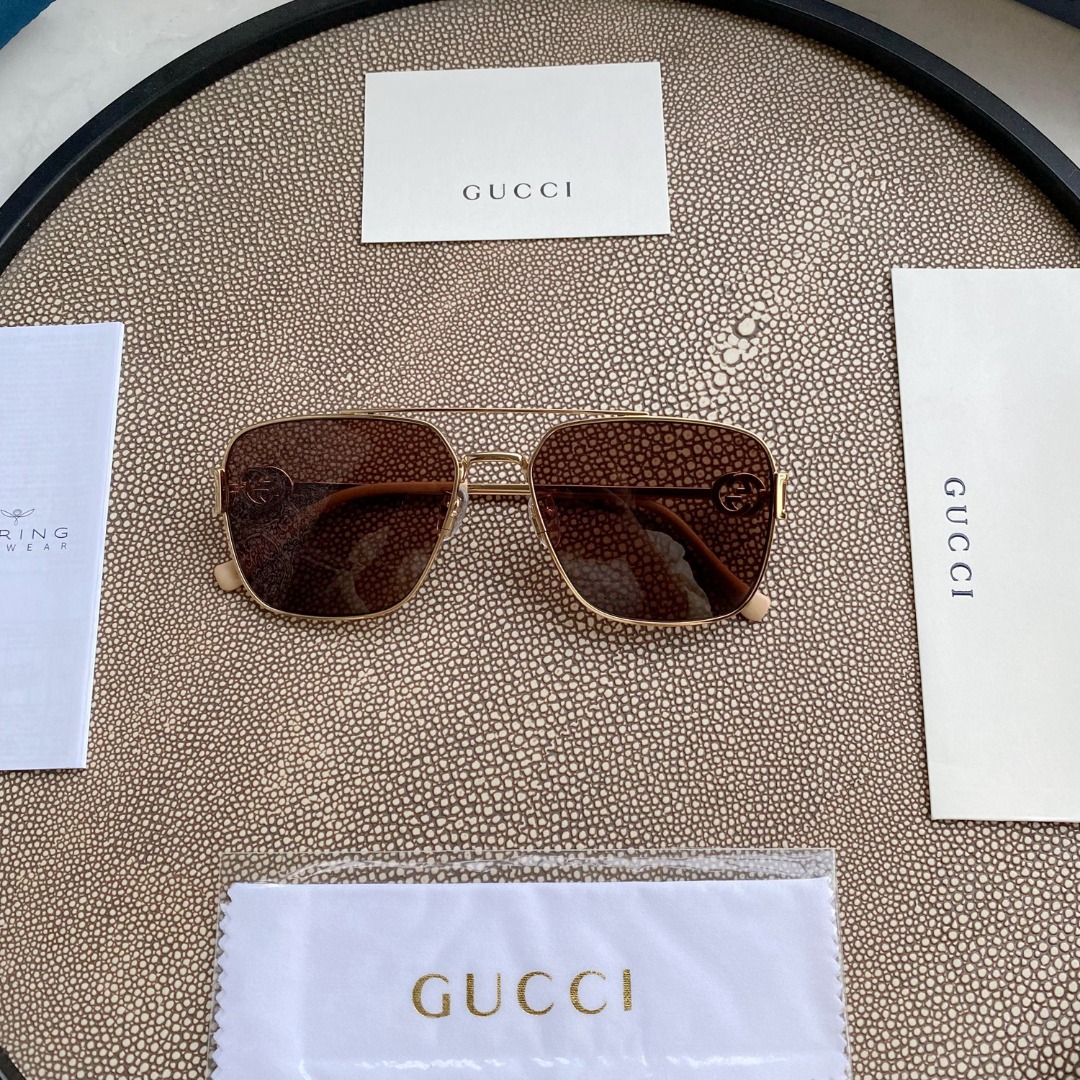 GUCCI Navigator frame sunglasses