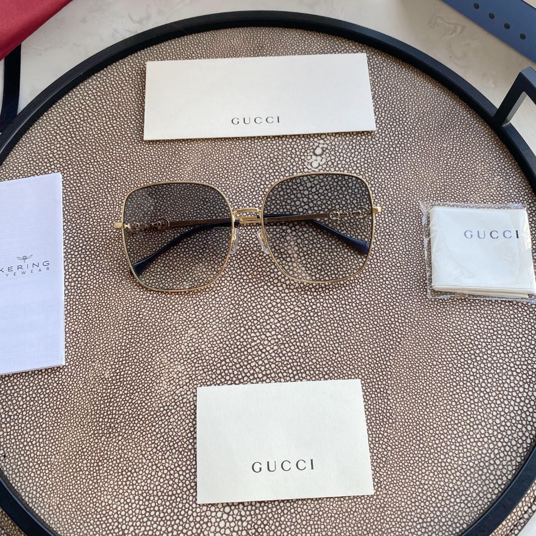 SQUARE-FRAME SUNGLASSES