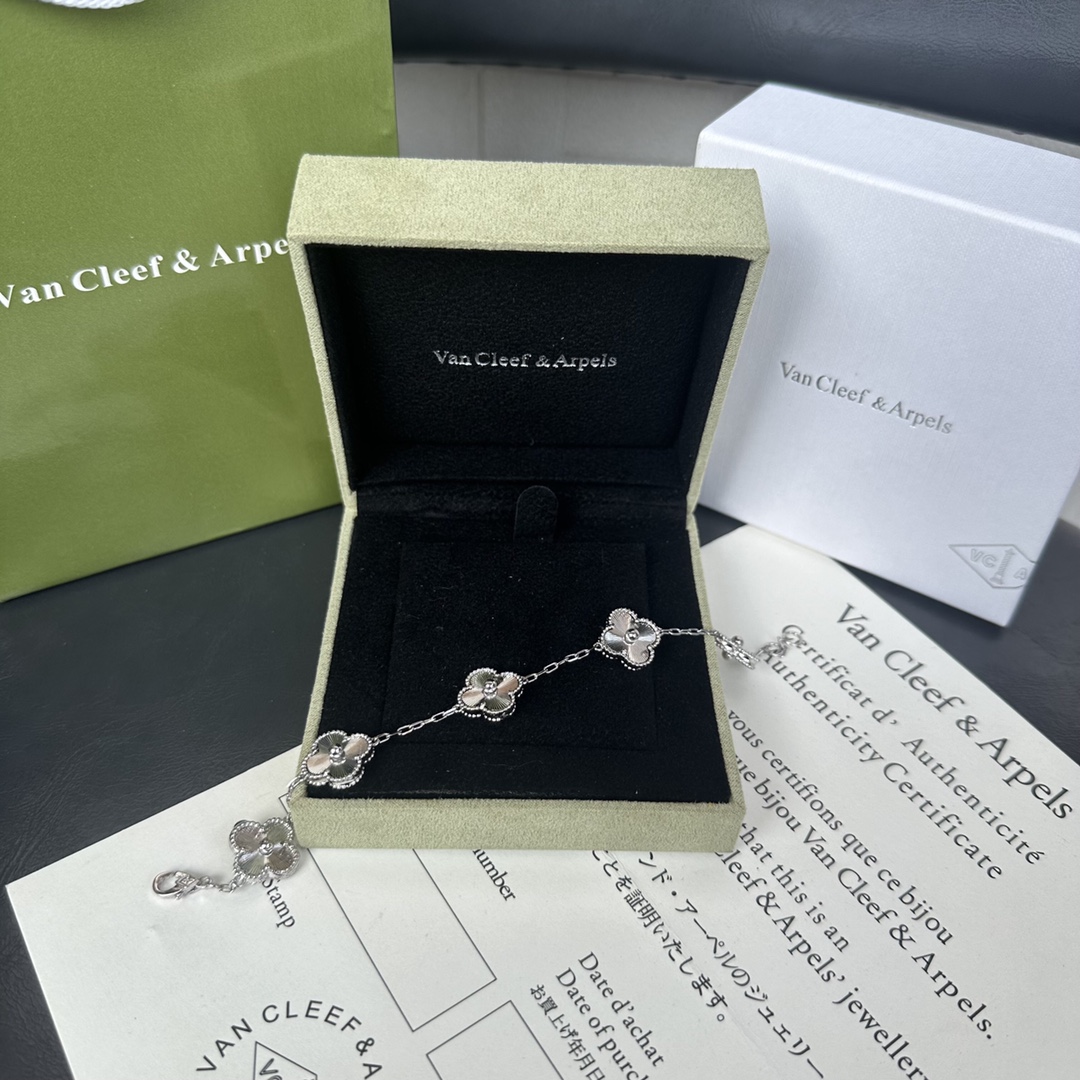 Van Cleef & Arpels Vintage Alhambra Bracelet