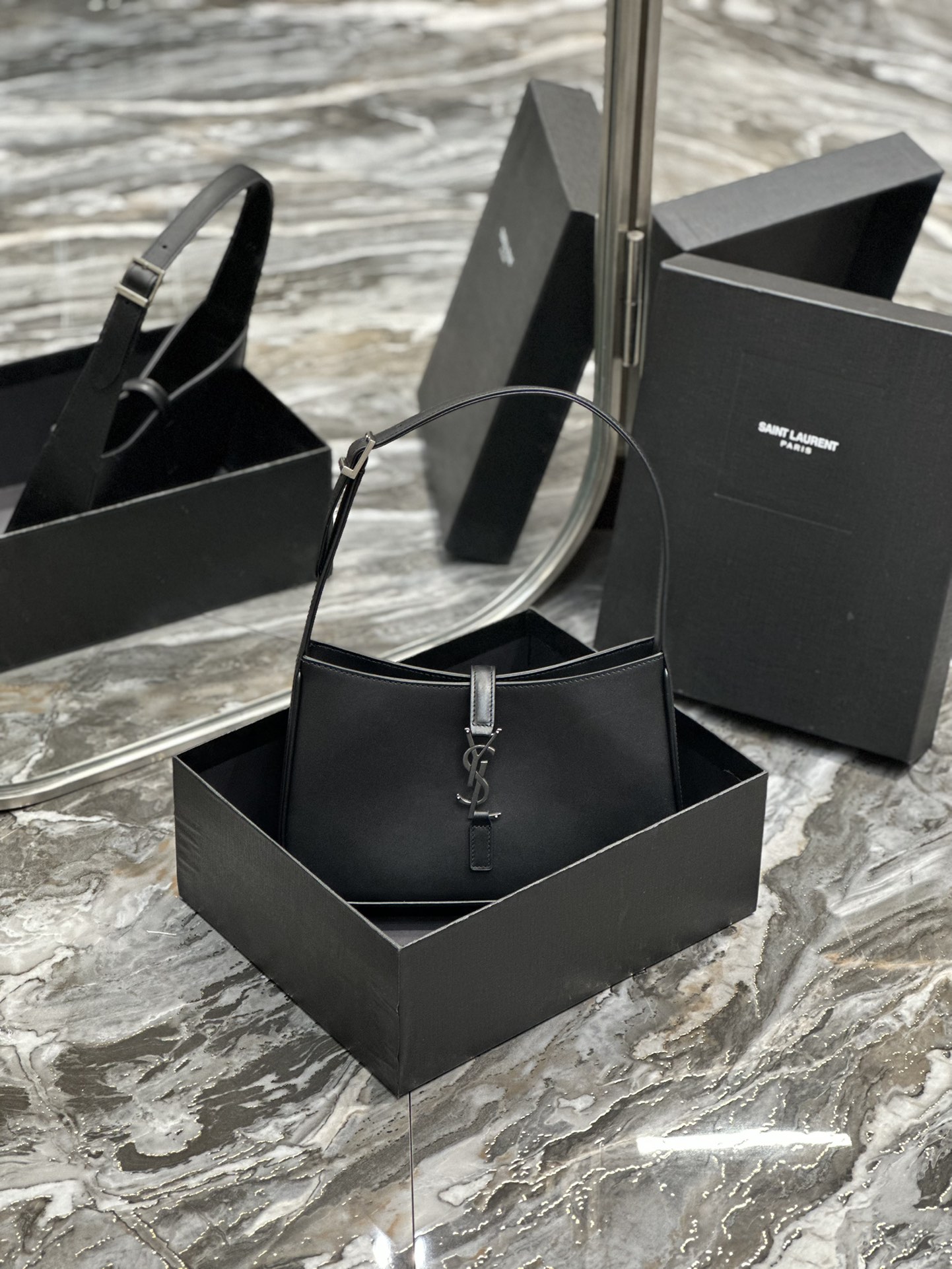 LE 5 À 7 HOBO BAG IN SILK SATIN