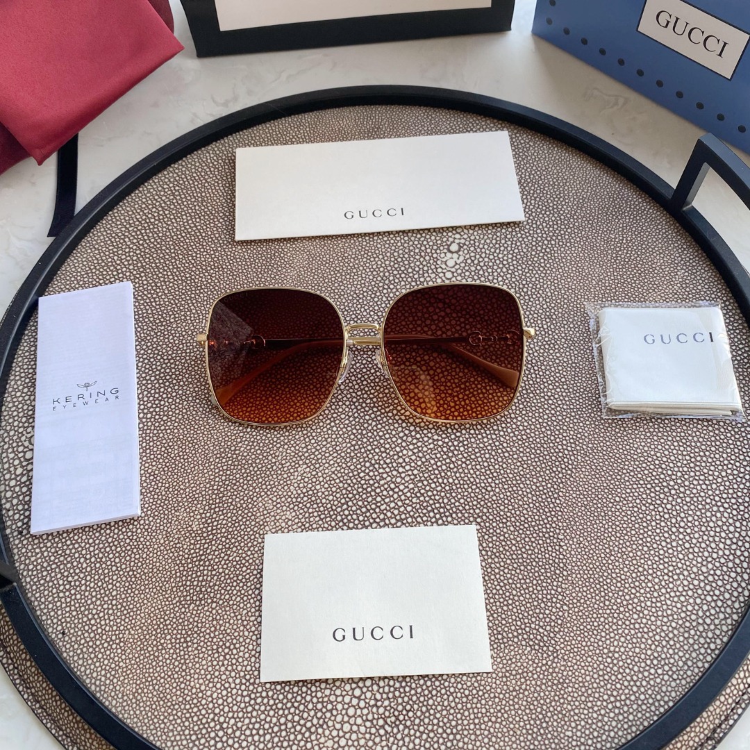 SQUARE-FRAME SUNGLASSES