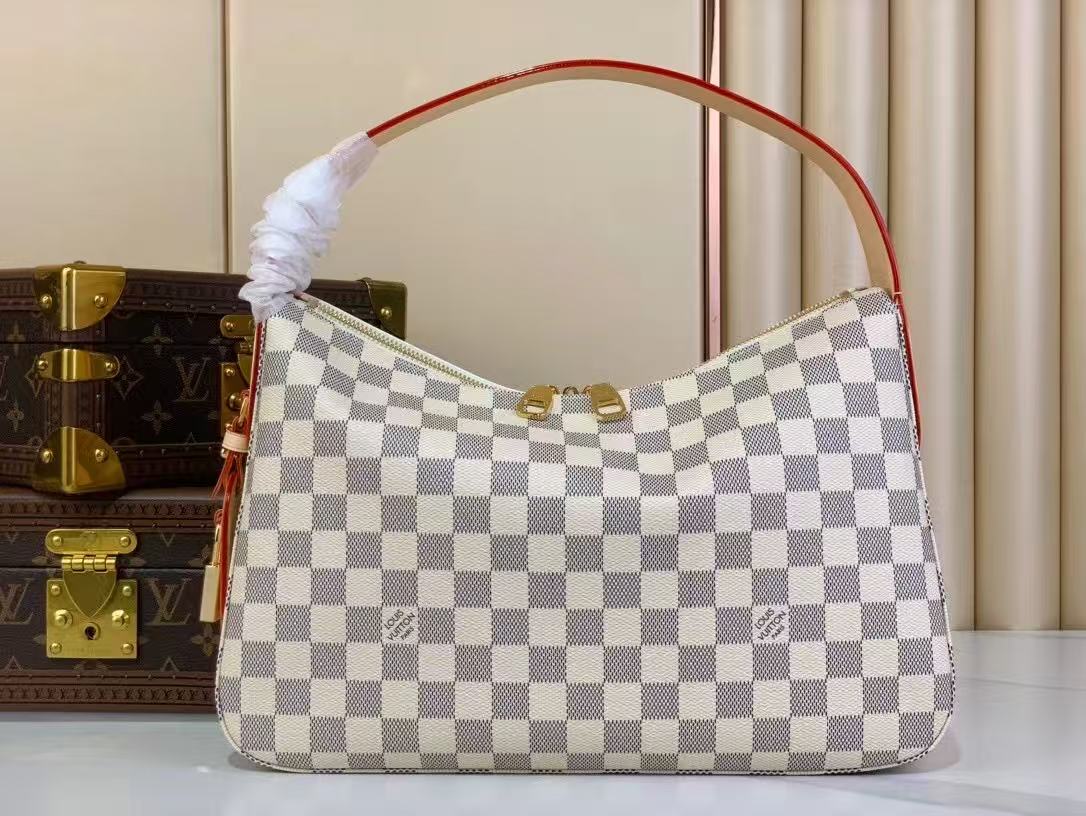 Louis Vuitton Slouchy PM