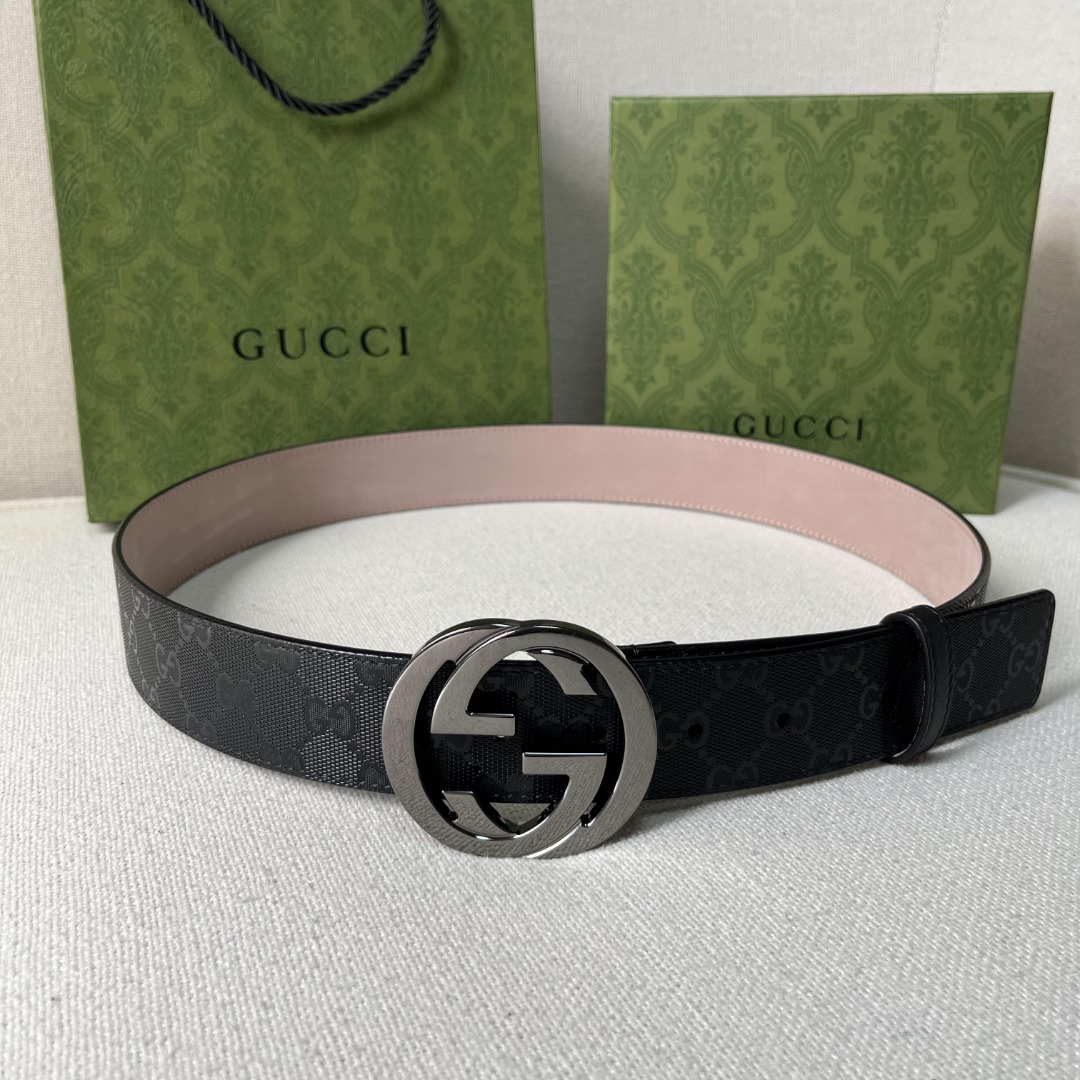 Gucci Double G