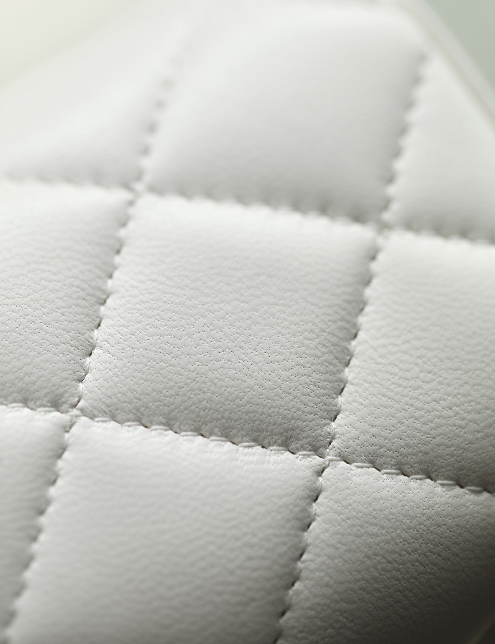 𝖦𝖺𝗂𝖾𝗋𝖺 mini box