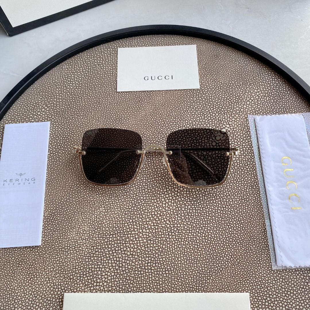 GUCCI EYEWEAR SUNGLASSES