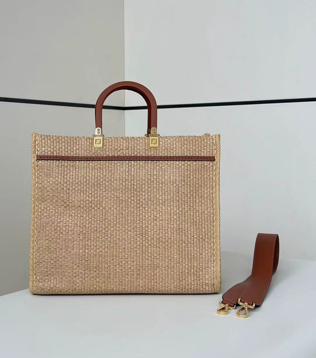 FENDI Sunshine Raffia Tote