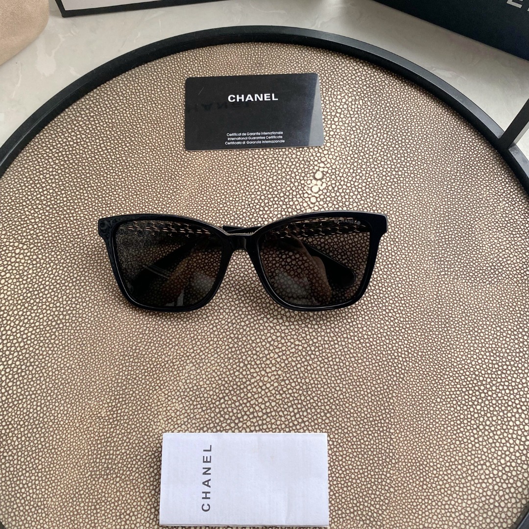 CHANEL Sunglasses
