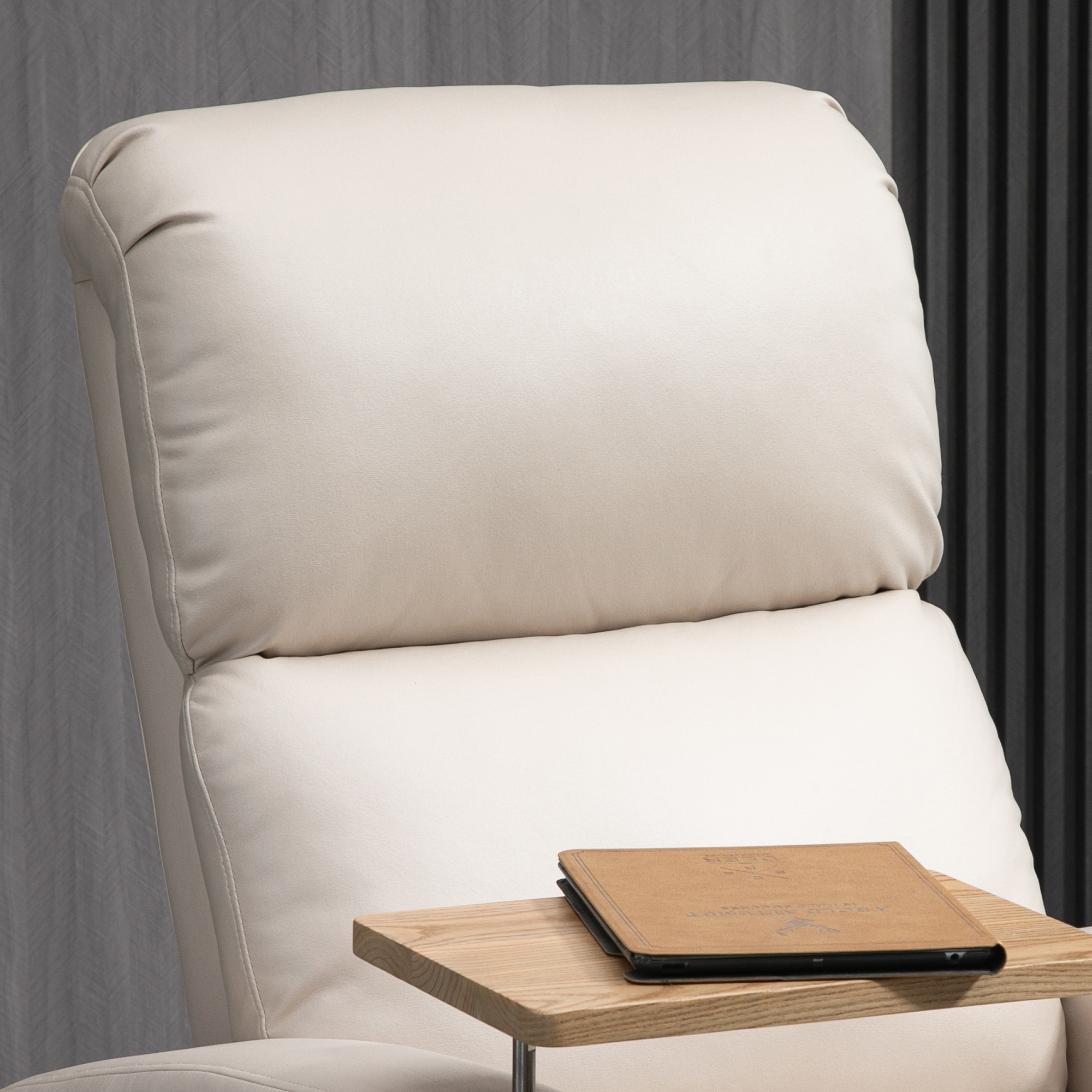 HOMCOM Massagestoel Relaxstoel Ligstoel, 1 Opklaptafel, 1 Voetensteun; 77 cm x 93 cm x 105 cm, Lichtgrijs
