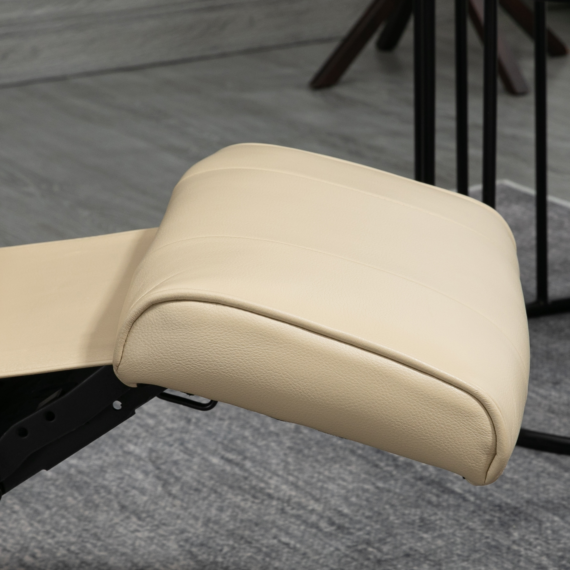 HOMCOM Relaxstoel, Verstelbaar, Ligfunctie, tot 120 kg, Kunstleer, 78 x 87 x 100 cm, Beige