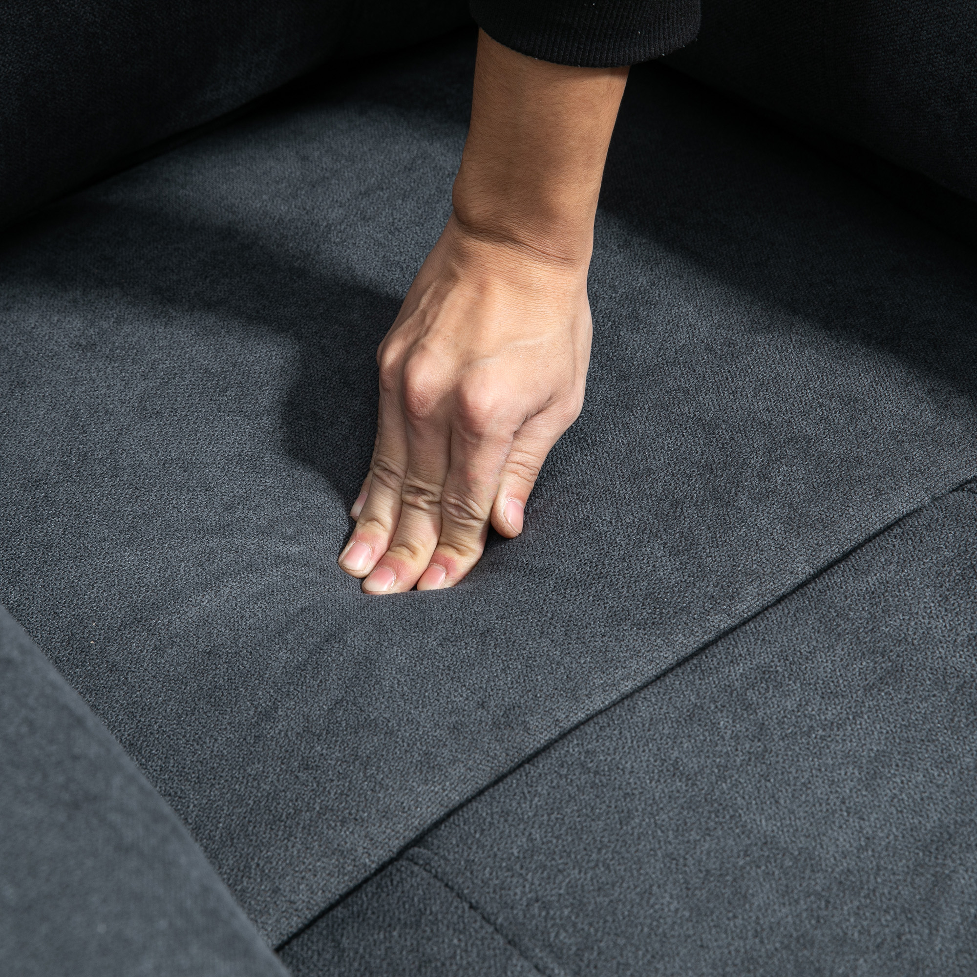 HOMCOM Massagestoel met opstaan hulp, 8 vibratiemotoren, inclusief afstandsbediening, donkergrijs