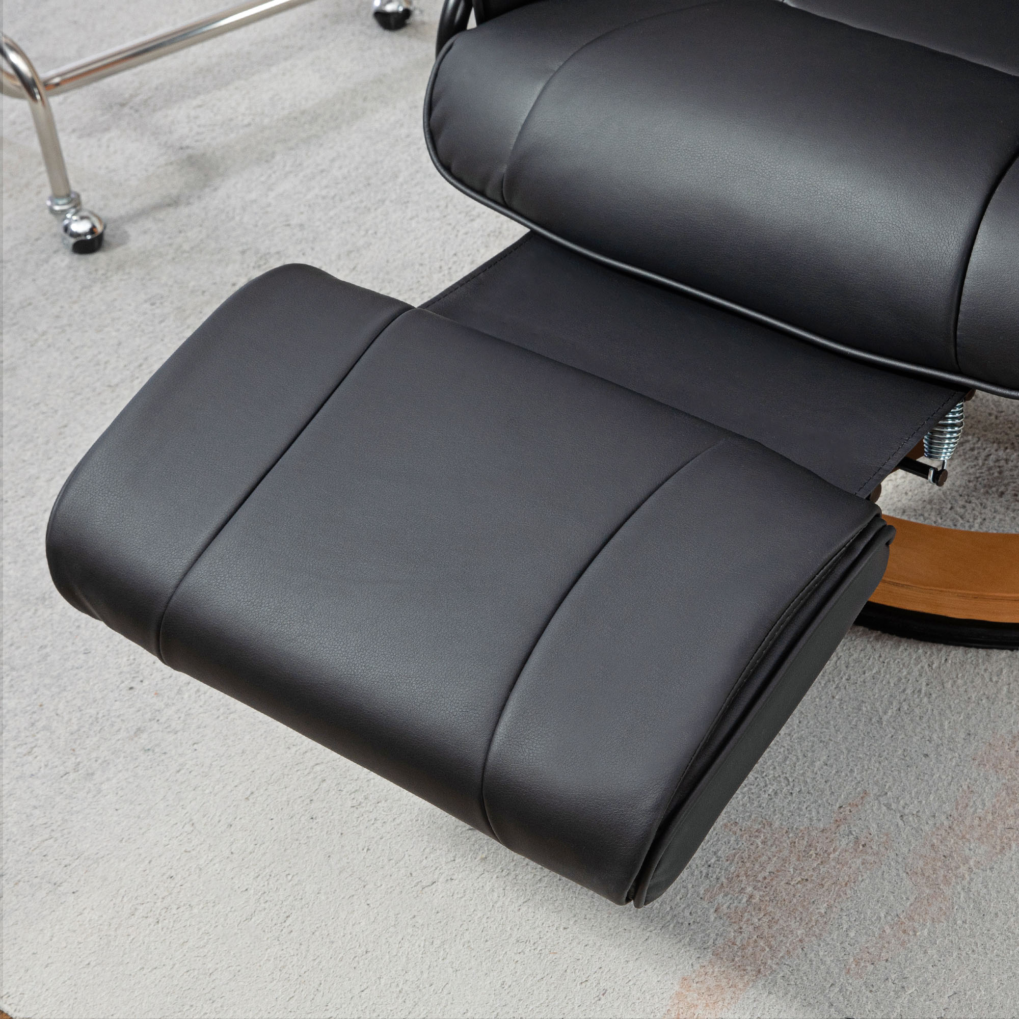 HOMCOM Relaxstoel met Ligfunctie, Draaibaar, tot 150 kg, Kunstlederbekleding, Stalen Frame, Zwart