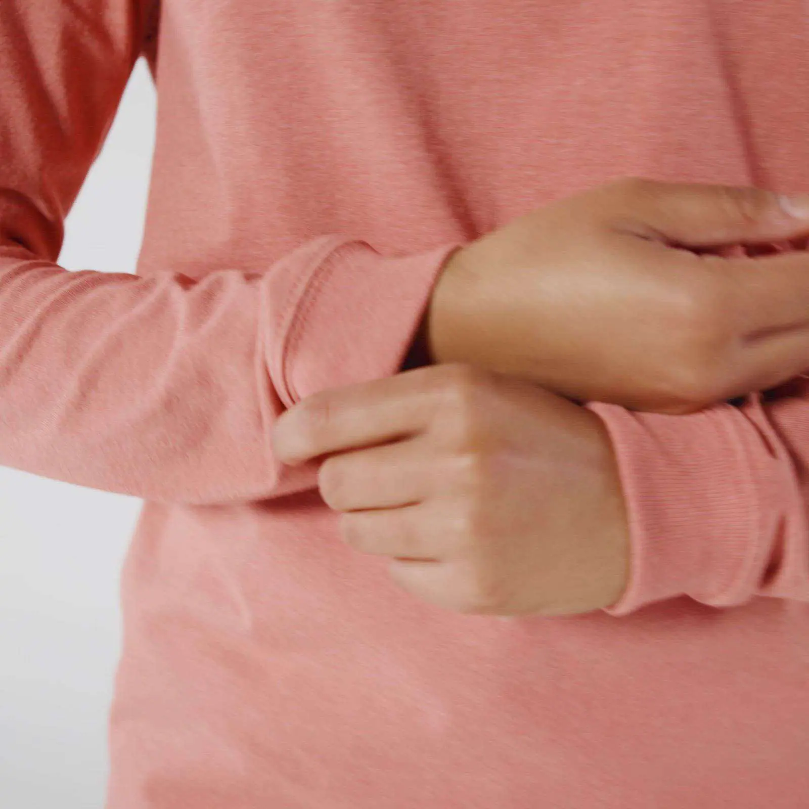 Women's Loose Fit Heavyweight Long-Sleeve Logo Sleeve Graphic T-Shirt