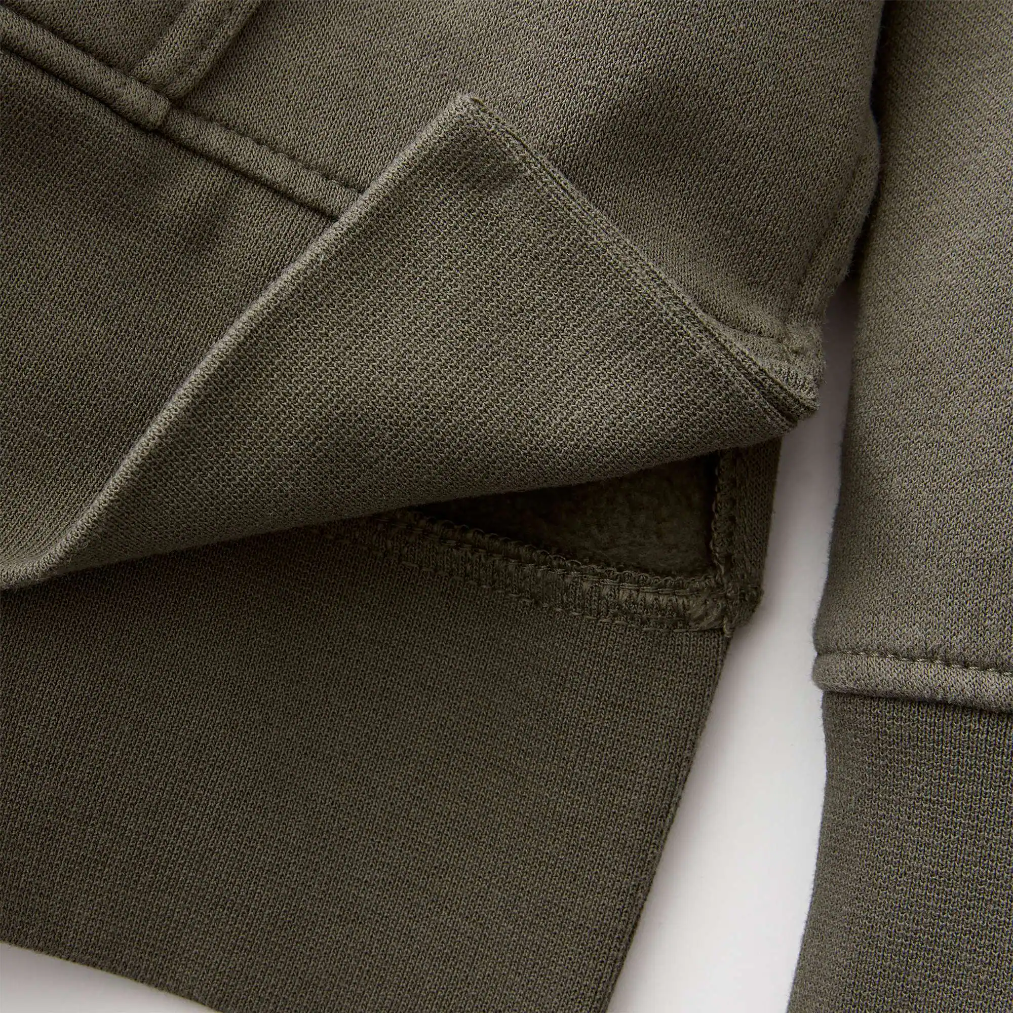 Women's Oversized-Fit Midweight Hooded Graphic Sweatshirt