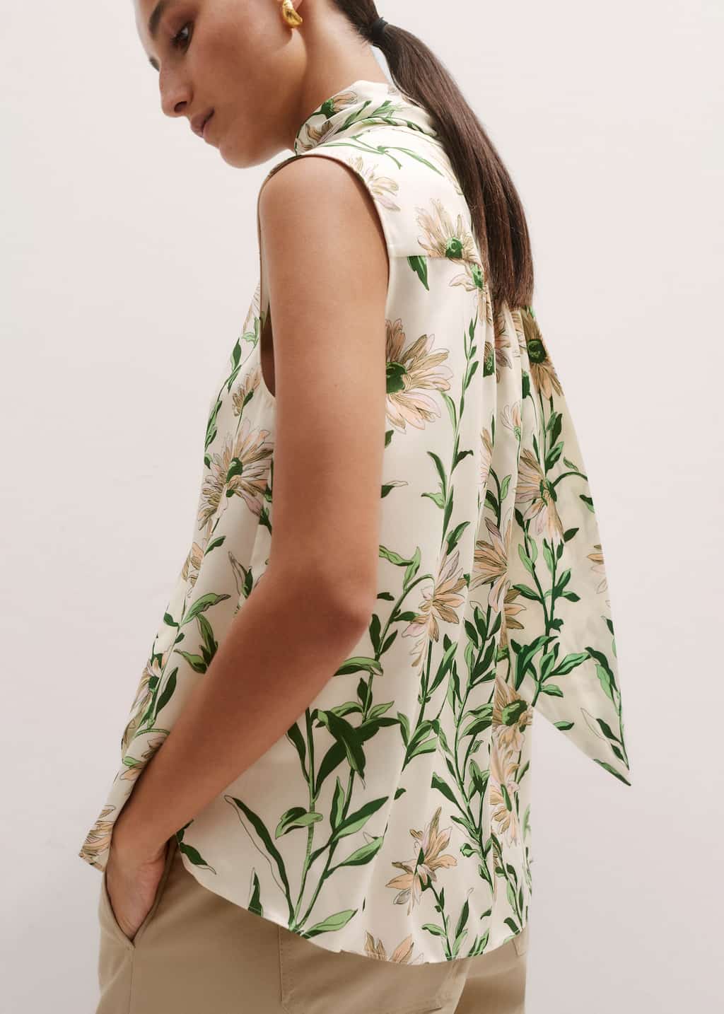 ME+EM Silk Satin Growing Daisy Print Top + Tie