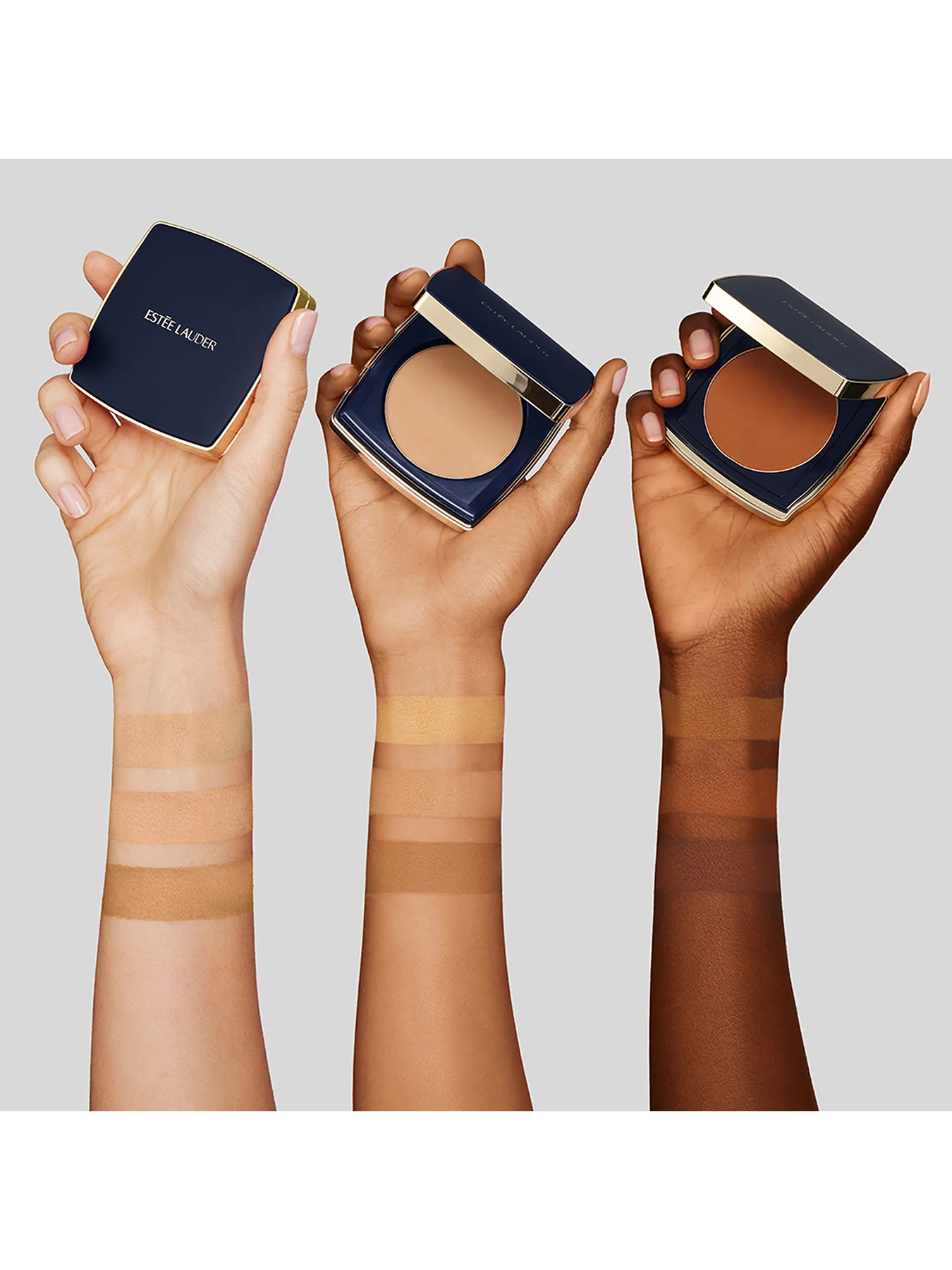 Double Wear Stay-in-Place Matte Powder Foundation SPF 10