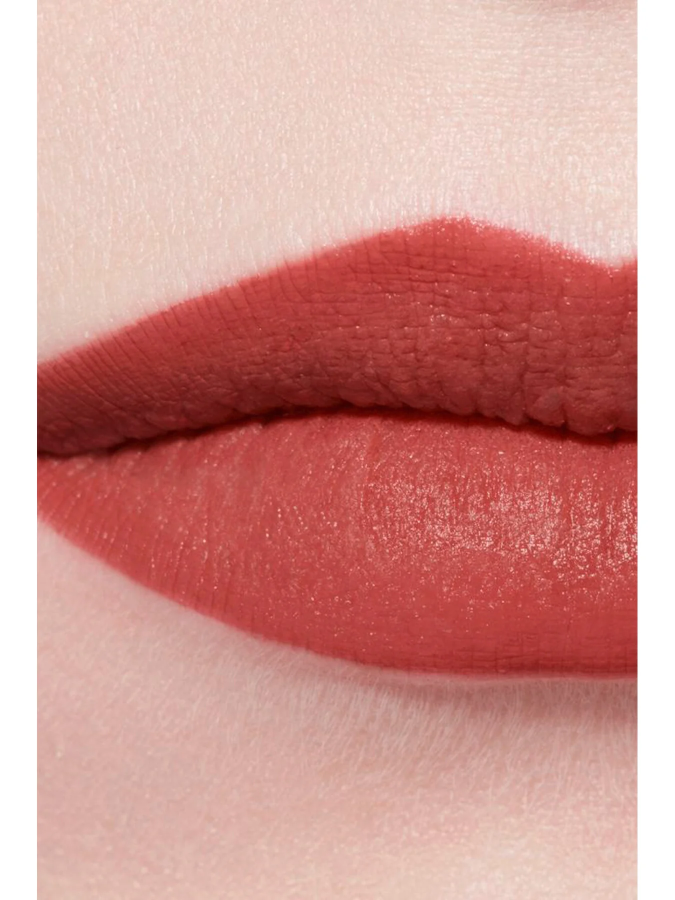 Rouge Allure Velvet Luminous Matte Lip Colour